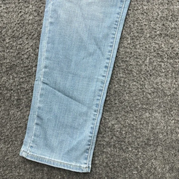 Levi's 311 Shaping Skinny Jeans Womens Size 33x30 16 Short Blue Light Wash - Picture 3 of 13